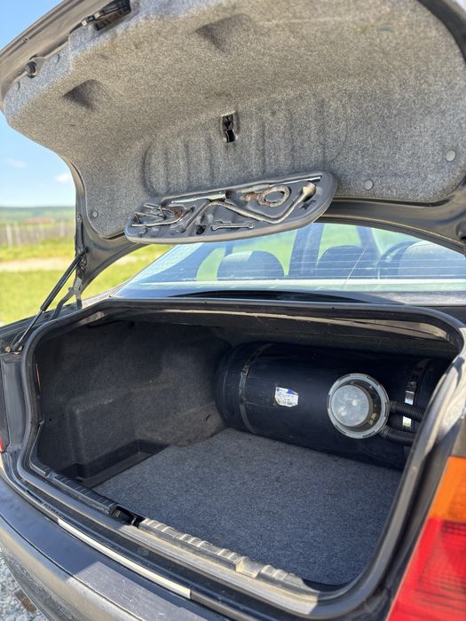 Продавам: BMW E46 318i