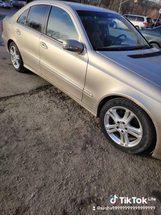 Продам мерс 211 состояние хорошое