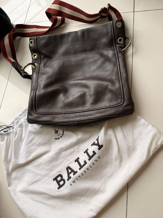Кожена чанта на марката Bally