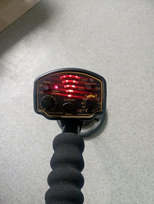 Металоискатель AR 944M