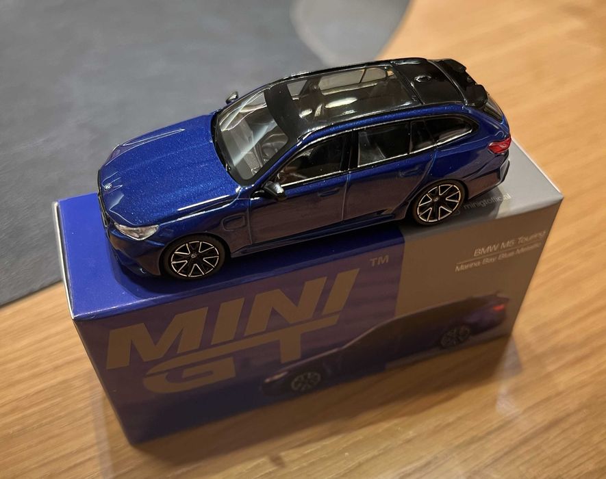 Mini GT Kaido House BMW M3 E30, BMW M5