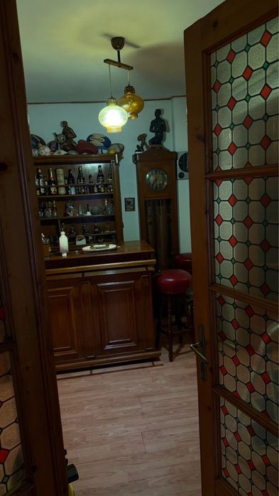 Vand urgent casa la curte zona Baicului Electronica