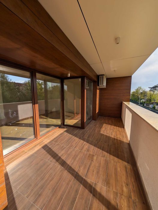 Proprietar | 2 camere. 71,8 mp utili + balcon 18,6 mp, 2 băi | parcare