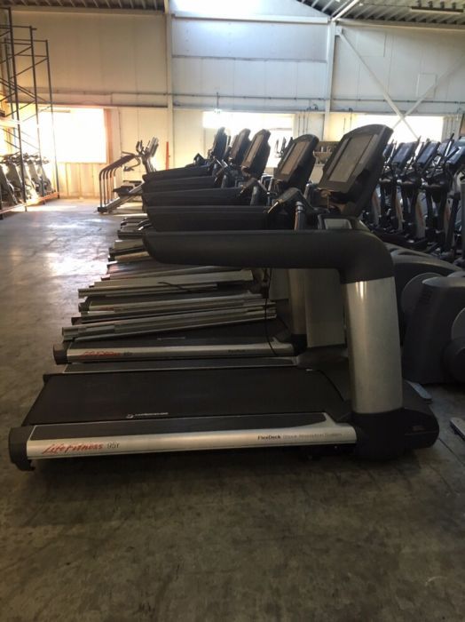 Benzi alergare profesionale technogym life fitness