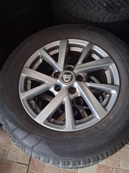 Vînd jante cu sau fără anvelope