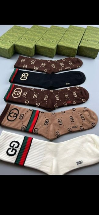 Șosete Gucci, model 2025, prețul este ptr o pereche