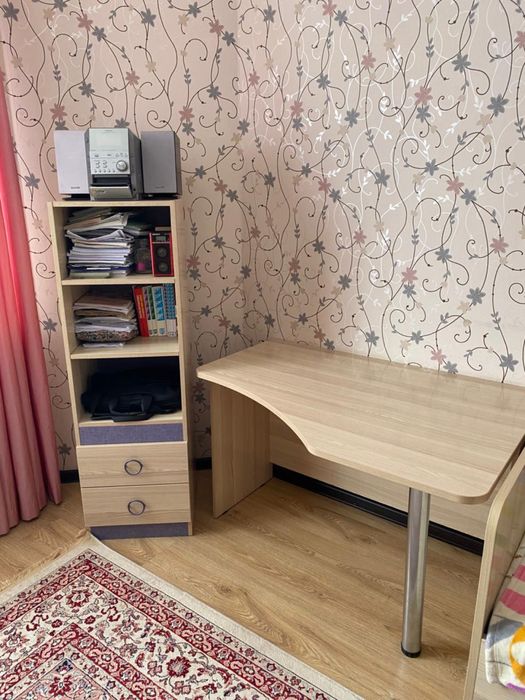 Продам детский гарнитур  хорошем состояний