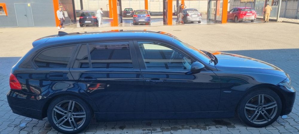 BMW E91 Manual-Benzina