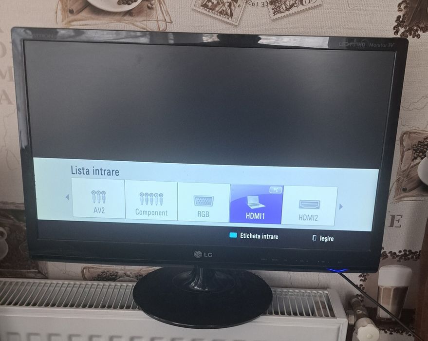 Vand televizor monitor LG cu  telecomanda și 2 intrari hdmi