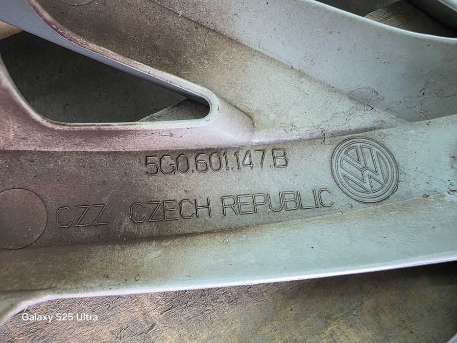 Оригинални тасове VW 16 цола