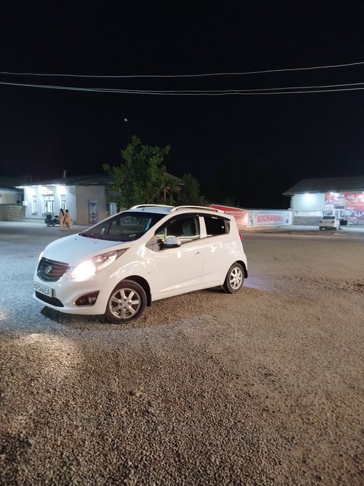 Ravon Spark full poz