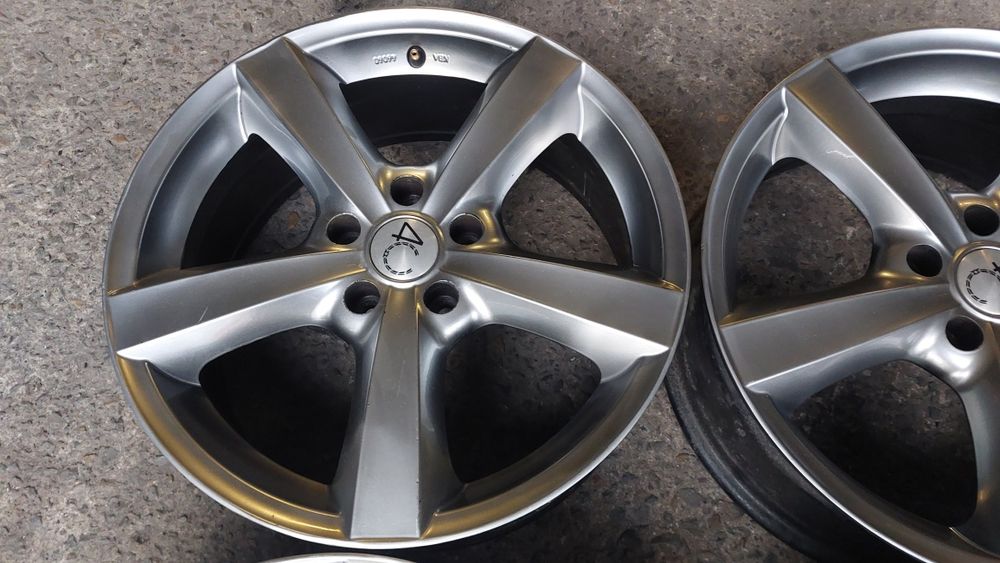 Джанти 5х114.3 Dezent 18 цола 5x114.3