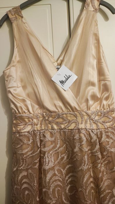 Rochie de ocazie, nouă