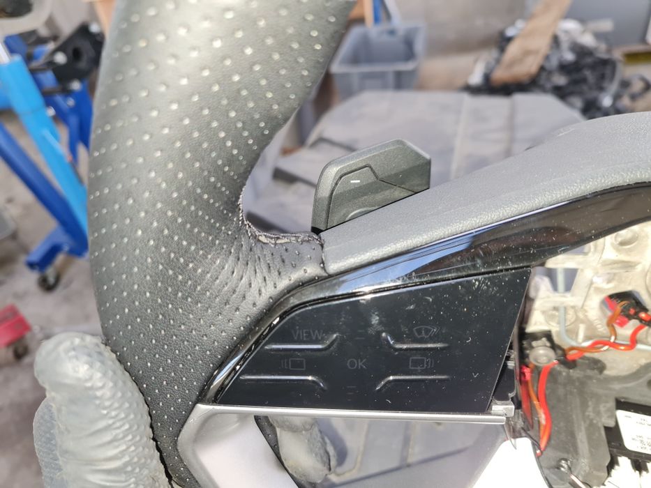 Volan Audi E Tron model nou