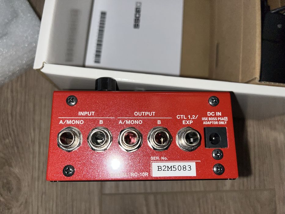 Boss RC-10R - rhythm looper - лупър с ритъм/барабани