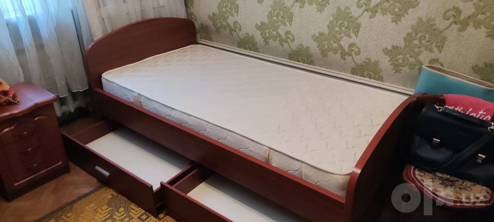 Кровать  однушка  б/ у