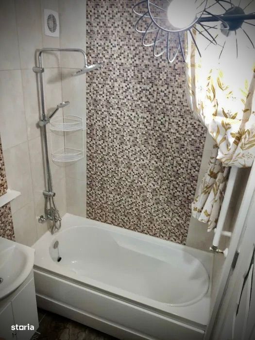 Garsoniera de vanzare - 25 mp, renovata - Zona parcului Lira, Sibiu