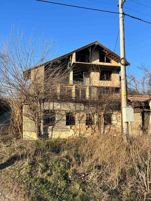 Продава се Къща в с. Здравец, Област Търговище - 200 кв.м за 166 €/кв.м - Снимка #1