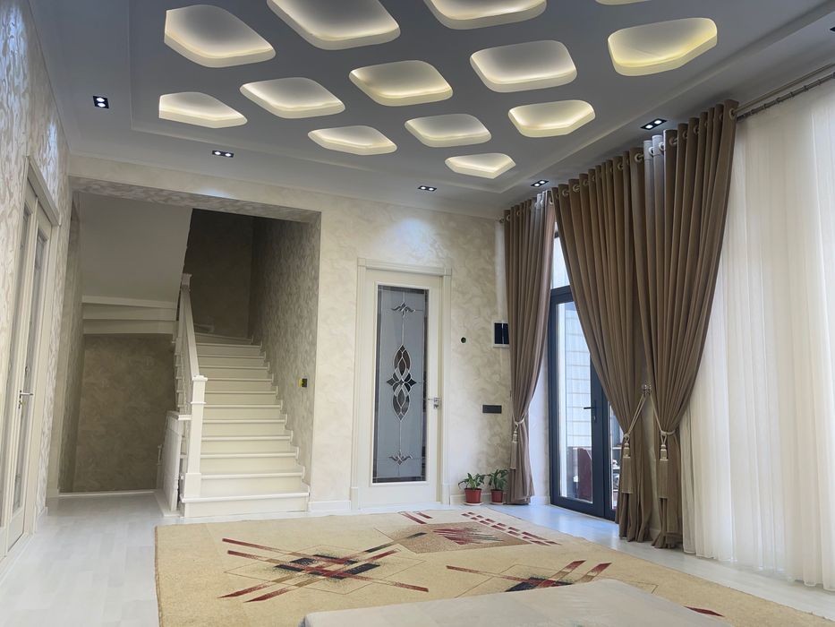 Tutzorga yetmasdan Uy sotiladi 2,2 sotix 6 xona