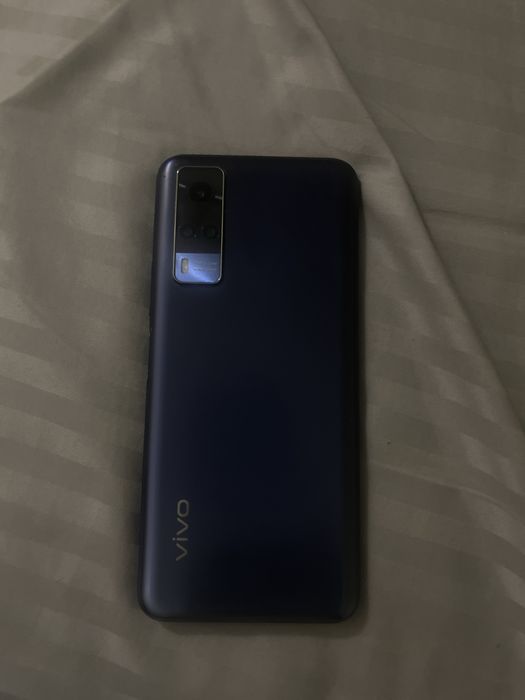 Телефон Vivo Y53s