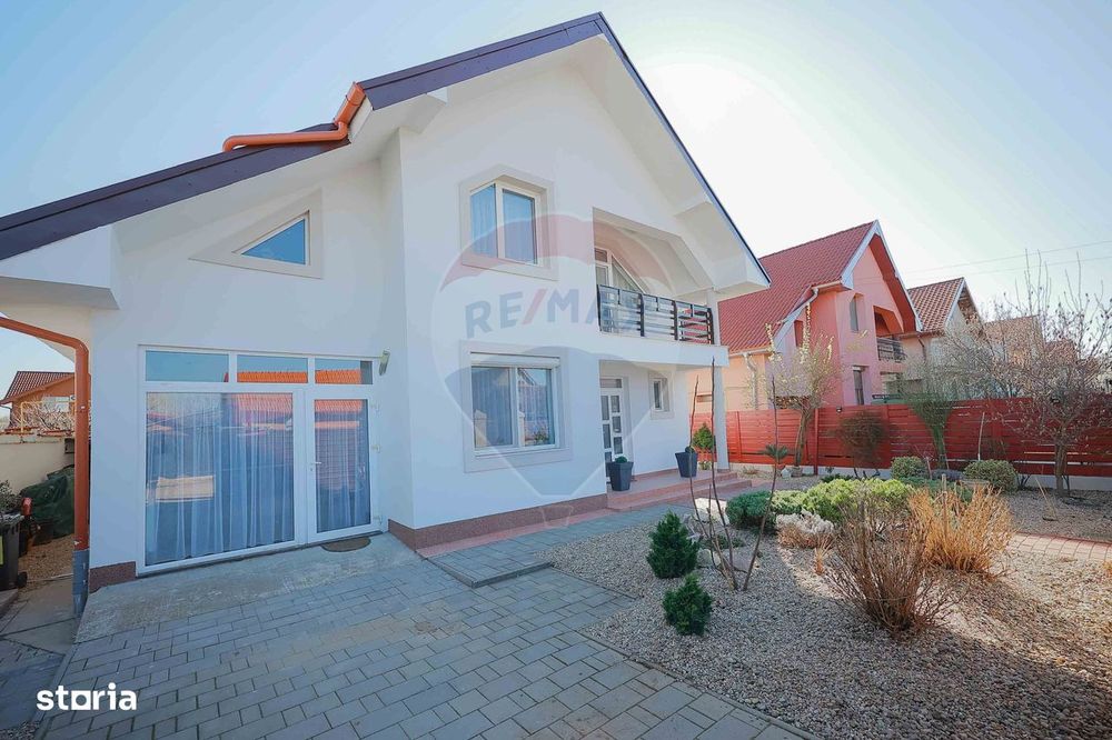 Casă cu 5 camere de vânzare în zona Episcopia Bihorului