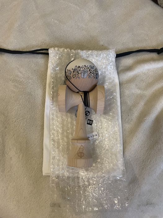 Kendama erraticsquirrel Miguel setup alb