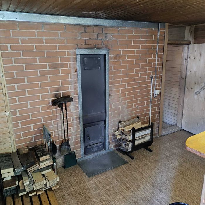 Продается дачный дом в с/т "Кедр"