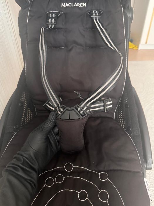 Коляска прогулочная Maclaren Atom