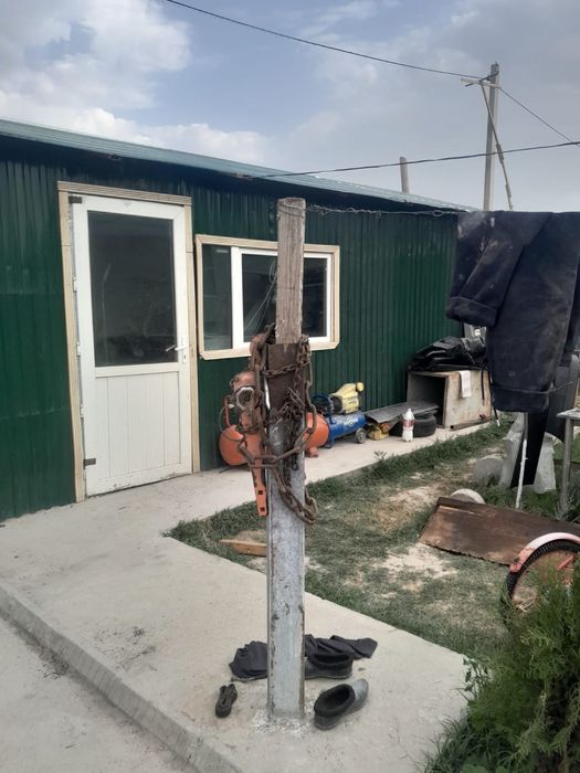 Продам дом огороженный