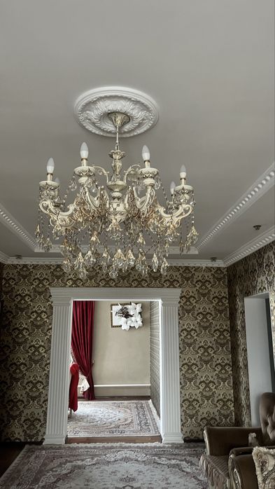 Продам Люстру срочно