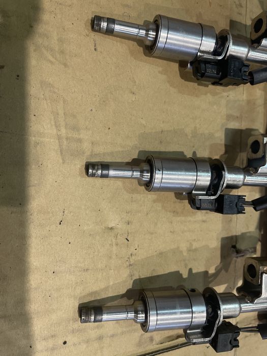 Rampa presiune cu senzor injectoare Ford Fiesta 1.0 benzina