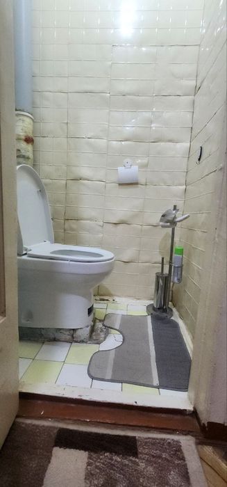 Город Чирчик 3х комнатная квартира с ремонтом и мебелью, 79м²