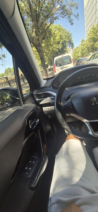 Vând-Schimb o mașină care te va ajuta să economisesti bani în 2026!