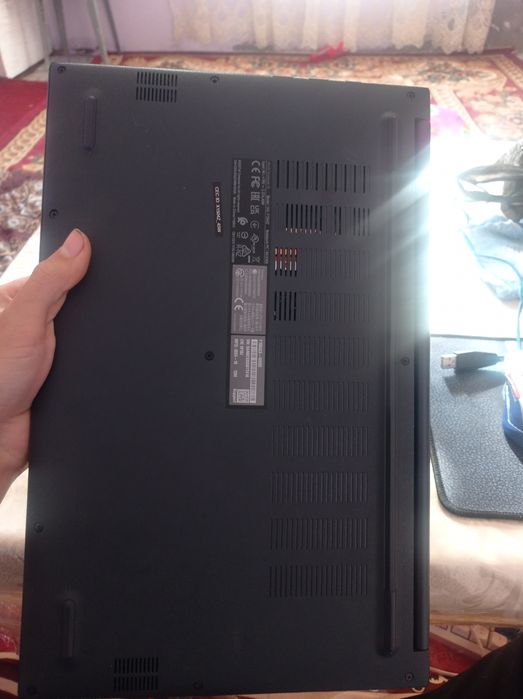 Noutbook asus vivobook