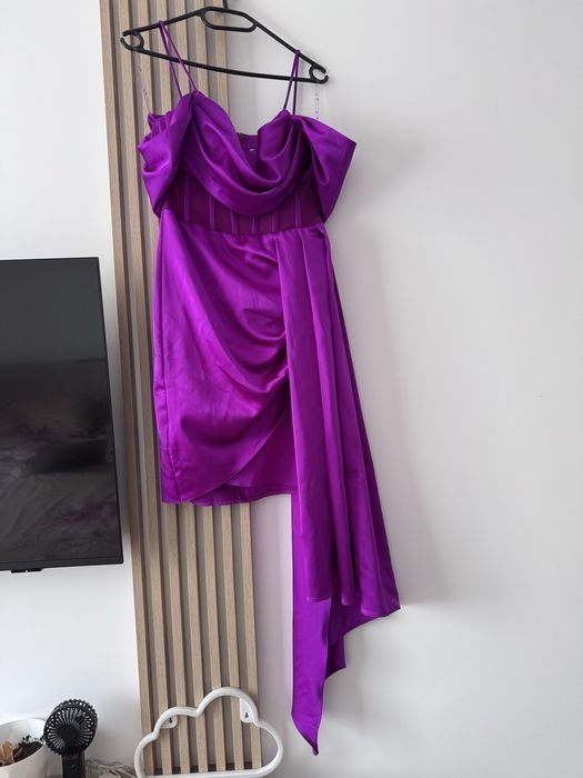 Rochie fuchsia, marimea 38