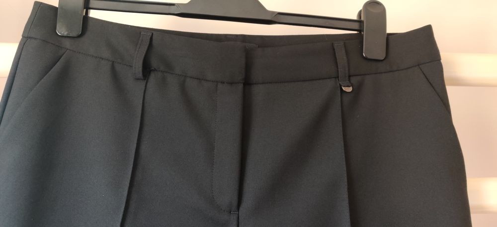 Pantaloni negri de costum Dika