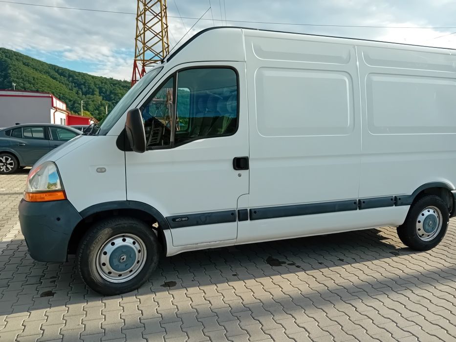 RENAULT Master