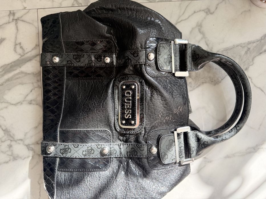 Новая оригинальная сумка GUESS с бирками