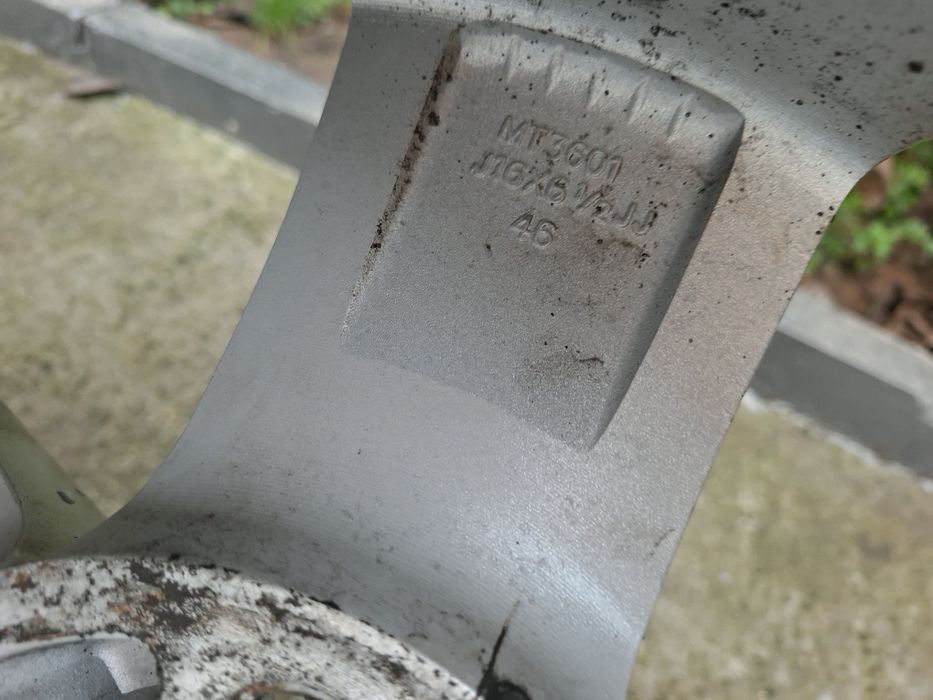 Оригинални алуминиеви джанти Митцубиши  16цола 5х114'3