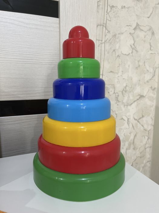 Детские игрушки в хорошем состоянии