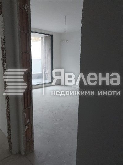 Продава се Двустаен апартамент в Бургас, Център - 97 кв.м за 2600 €/кв.м - Снимка #11