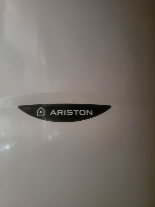 Продам ariston 100л