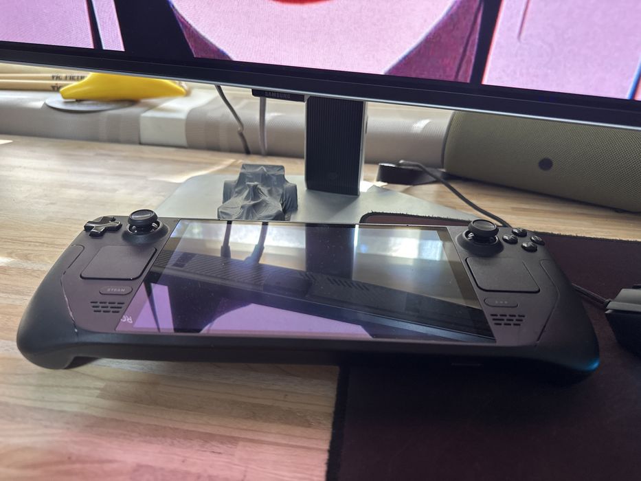 Steam Deck OLED 512 ГБ: отличное состояние