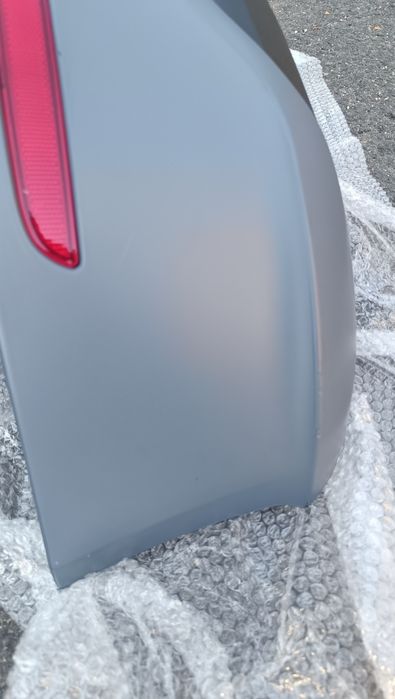 •Спойлер / Тунинг добавка за задна броня R32 стил за Volkswagen Golf 5