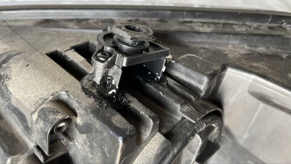 Фар Seat Alhambra 2015г