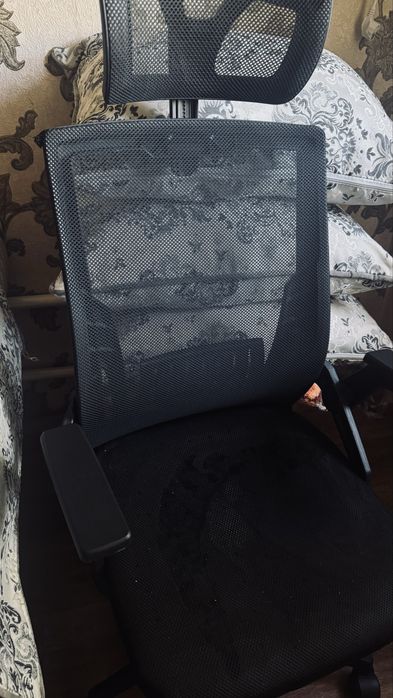 Офисное кресло, рабочее кресло