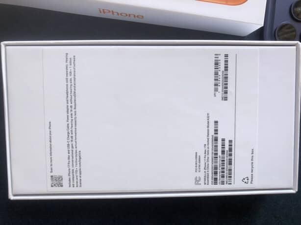 Айфон 17 про мах (1 терабайт памяти)