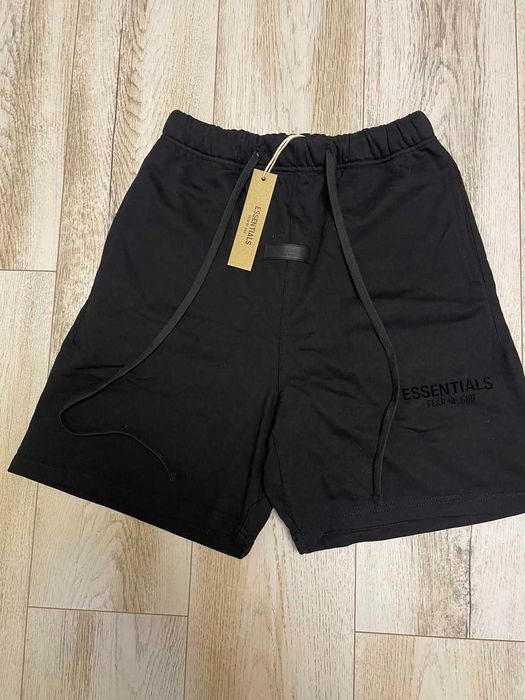 Compleu Essentials (S) Nou cu eticheta | Livrare cu verificare