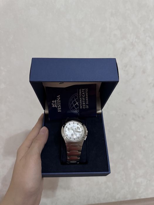 Продам часы  Festina