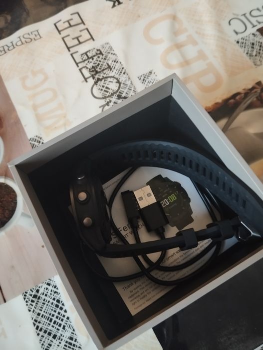 Продам смарт часы иновые